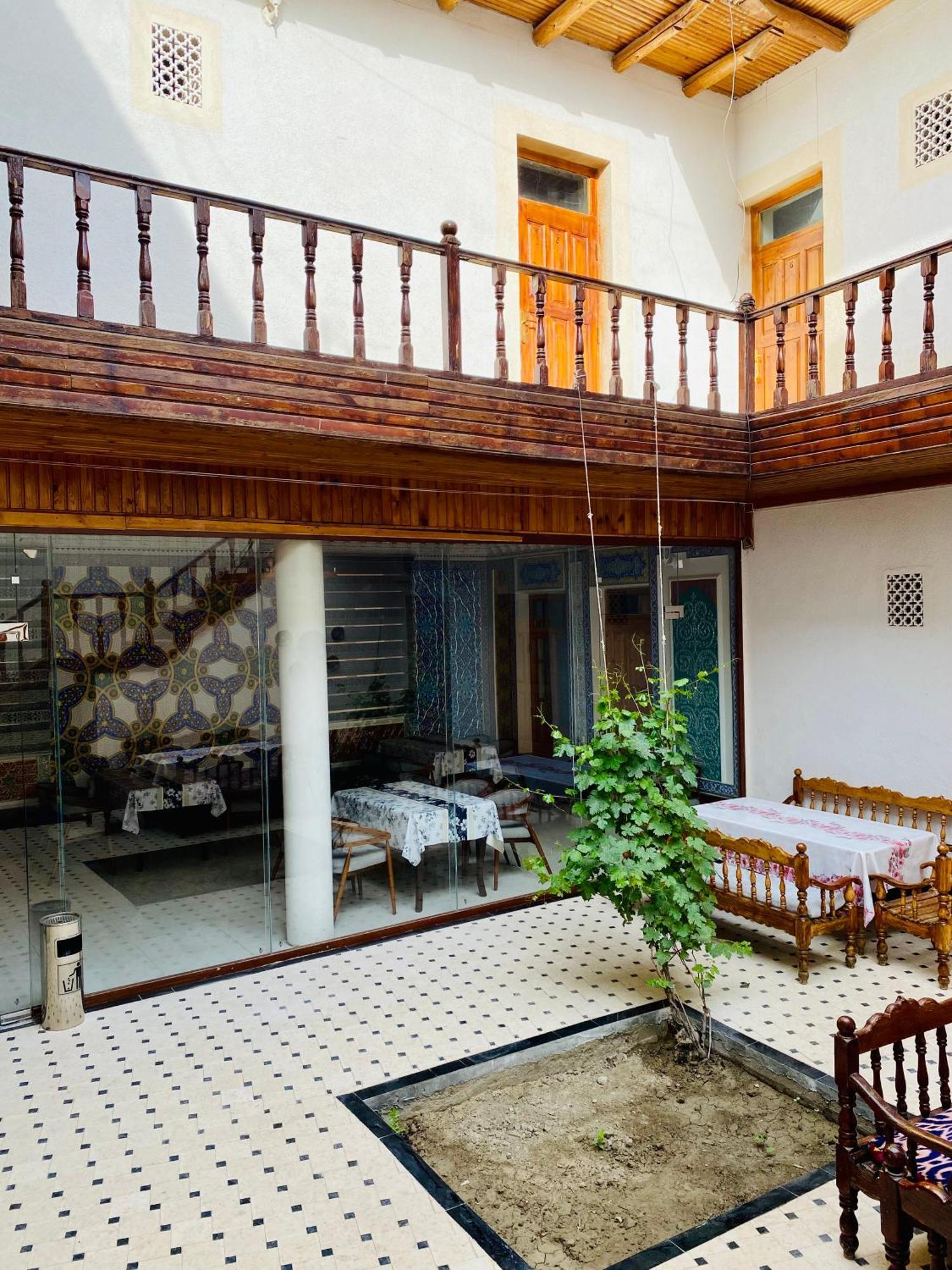 Antique Hotel In Old Town Бухара Екстериор снимка